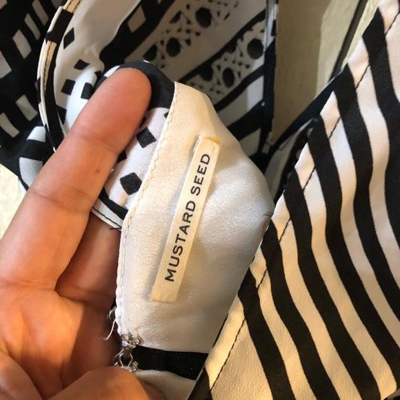 Mustard Seed Abstract Romper - Picture 6 of 8